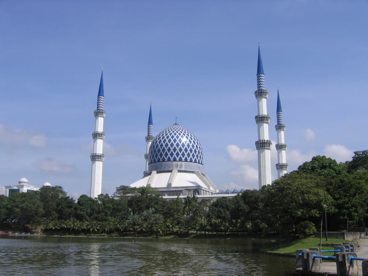 Masjid Sultan Salahuddin Abdul Aziz Shah, Shah Alam